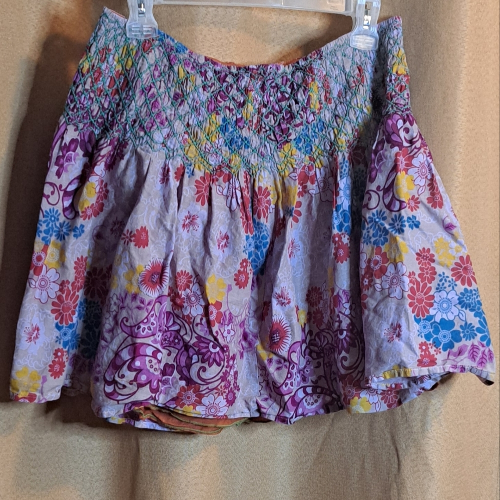 Colorful Floral Women's Mini Skirt. 32" Waist. 18" Length